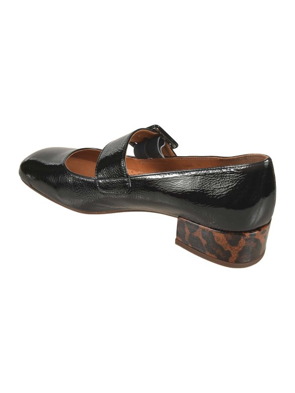 The Best Shops Chie Mihara: sandals - Leather sandals