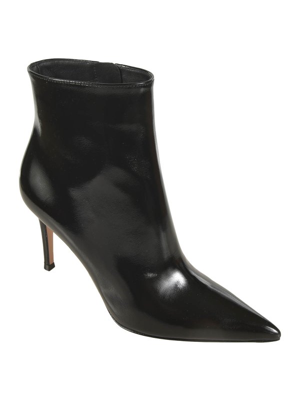 Gianvito Rossi: ankle boots online - Boots Black