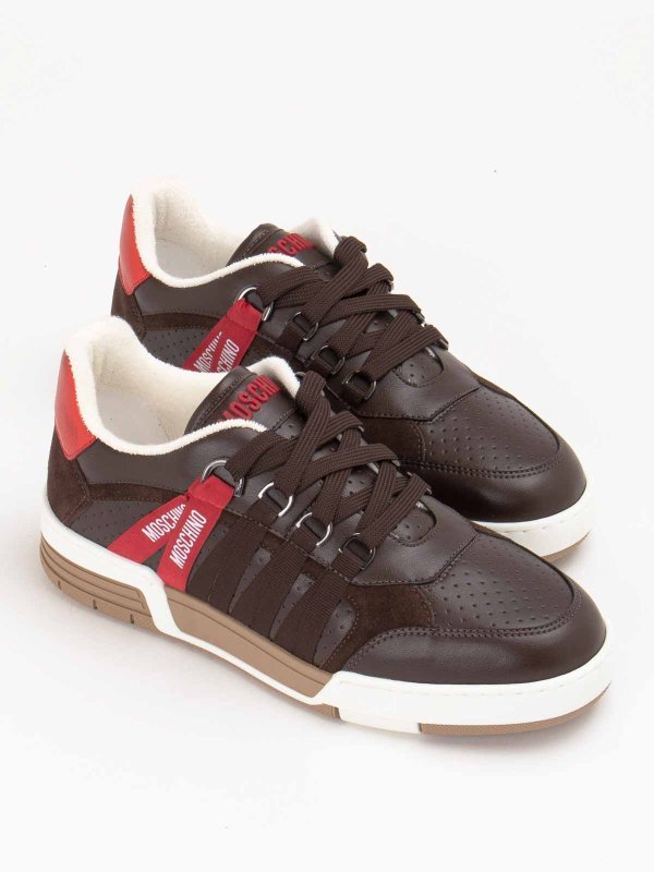 MOSCHINO: Chaussures de sport online - Baskets - Marron