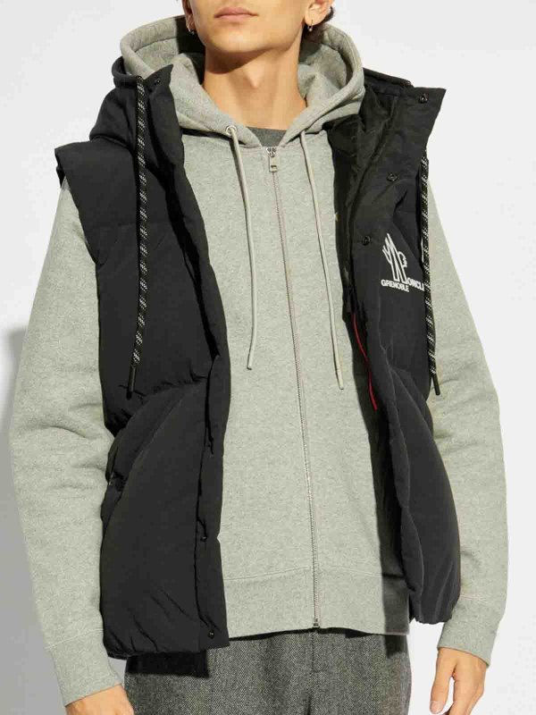Padded vest shop online: MONCLER