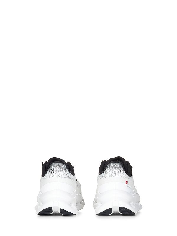 スニーカー - 白 Replica 
online: ON RUNNING