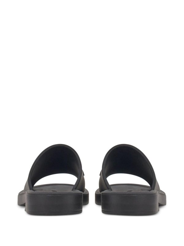 SALVATORE FERRAGAMO: Sandalias online - Sandalias - Negro