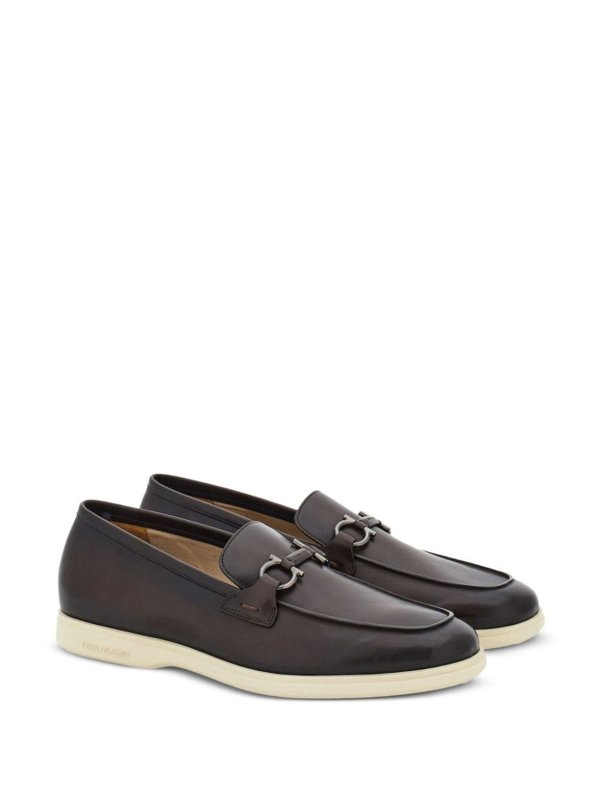 SALVATORE FERRAGAMO buy online ローファー - ベージュ