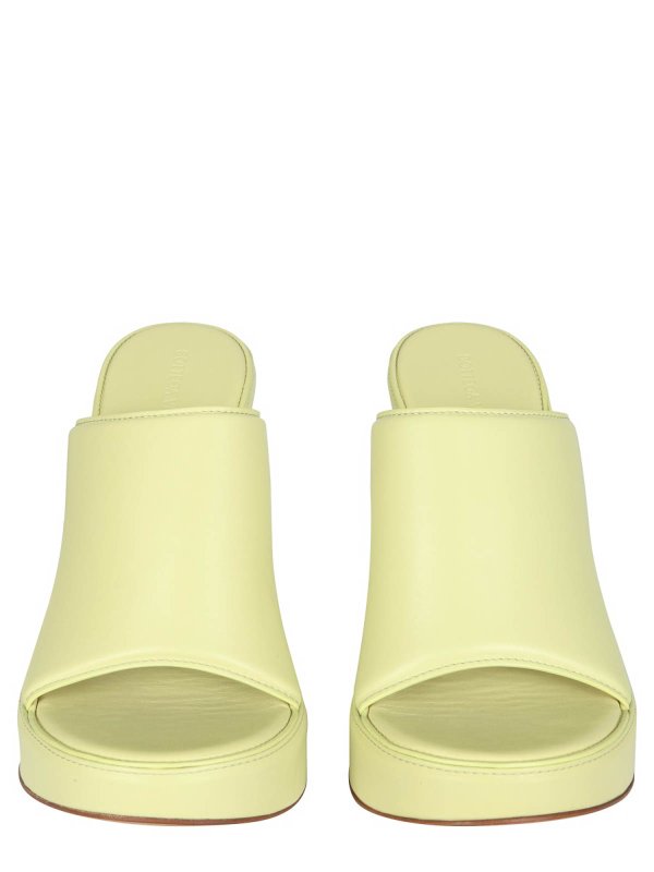 サンダル - イエロー shop online: BOTTEGA VENETA