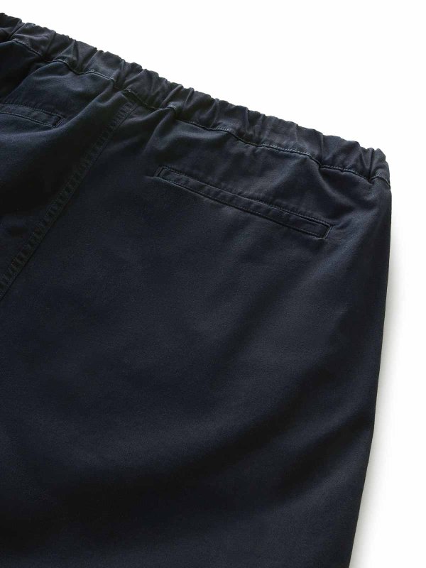 The Best Shops WOOLRICH: カジュアルパンツ - ブルー