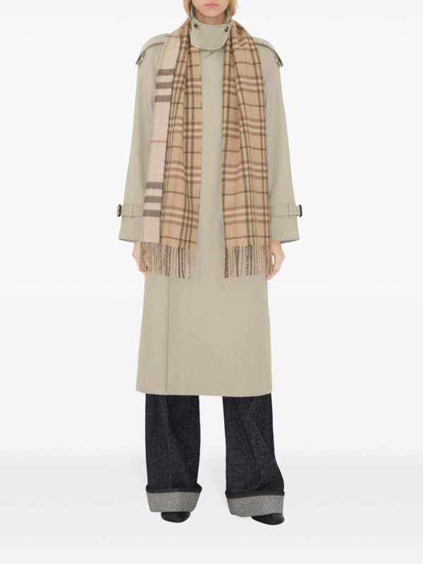 Sciarpe Alabaster shop online: BURBERRY