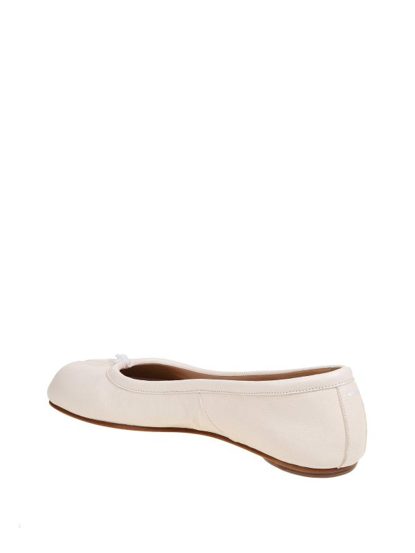 Tabi ballerina in milk-colored leather shop online: Maison Margiela