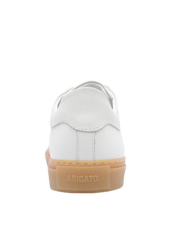 スニーカー - 白 shop online: AXEL ARIGATO