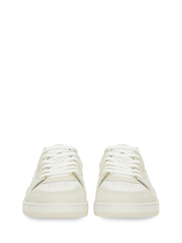 Baskets - Blanc shop online: AXEL ARIGATO