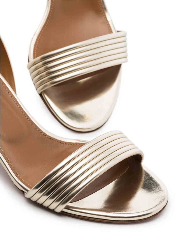 Aquazzura: サンダル online - サンダル - 金