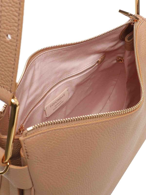 クロスボディバッグ - ピンク shop online: COCCINELLE