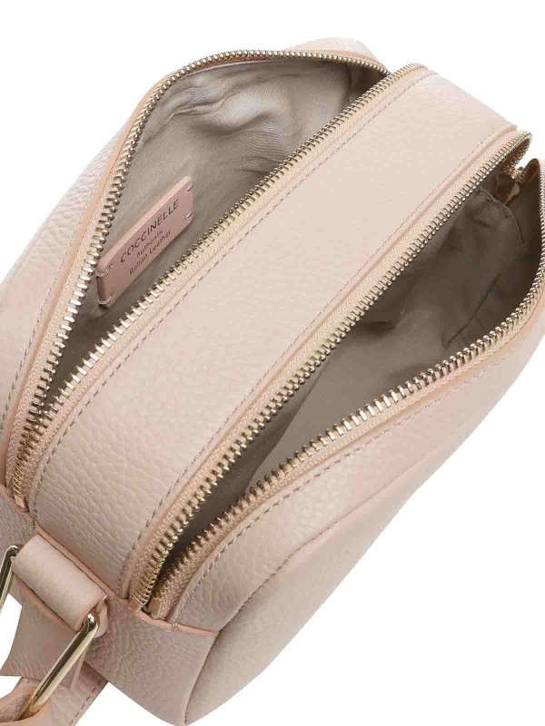 クロスボディバッグ - ヌードカラー shop online: COCCINELLE