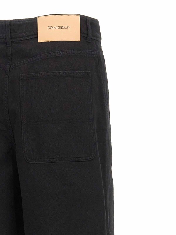 カジュアルパンツ - 黒 shop online: J.W. ANDERSON