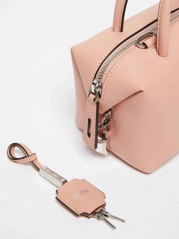 Bag shop online: Max Mara