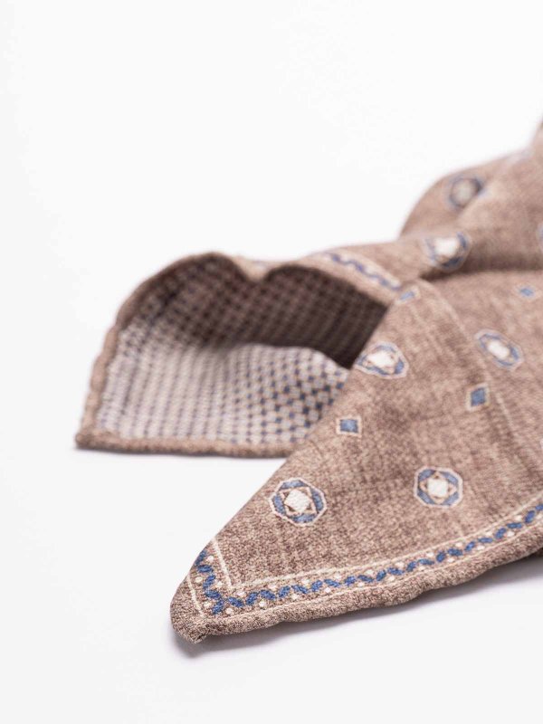 BRUNELLO CUCINELLI: Stoles & Shawls online - Foulard