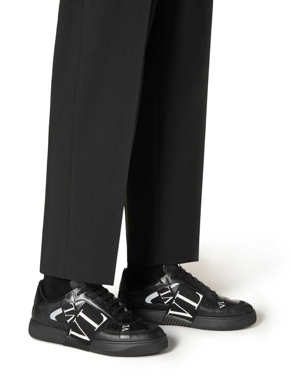 VALENTINO GARAVANI: スニーカー online - スニーカー - 黒