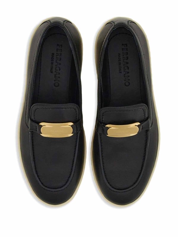 FERRAGAMO: Chaussures classiques online - Chaussures - Noir