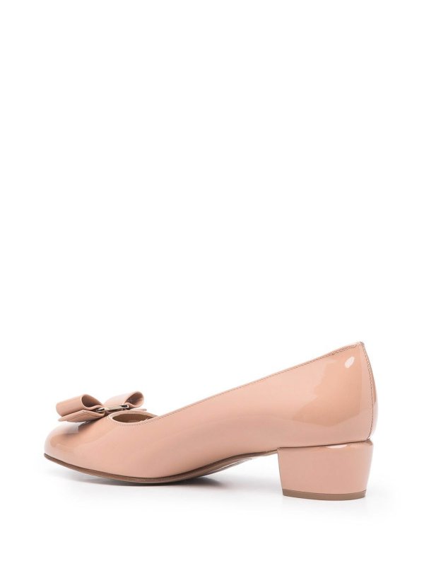 Leather pumps shop online: FERRAGAMO