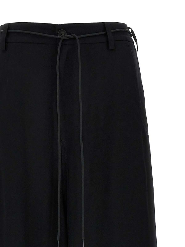 The Best Shops Y-3: Shorts - Shorts - Negro
