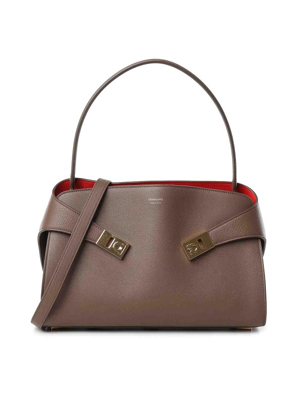 SALVATORE FERRAGAMO: クロスボディバッグ - クロスボディバッグ - ブラウン