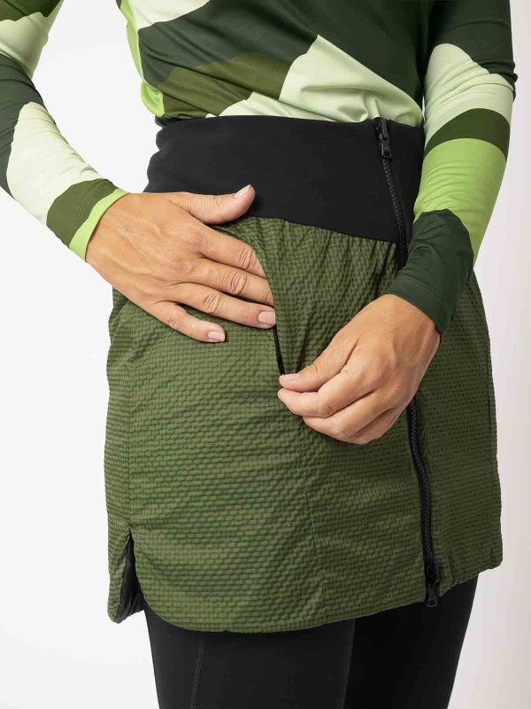 LAMUNT: ニーレングススカート＆ミディ丈 online - 膝丈/ミディスカート - 黒