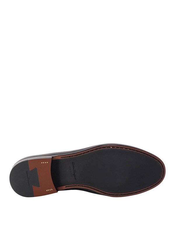 Mocassins - Noir shop online: SALVATORE FERRAGAMO