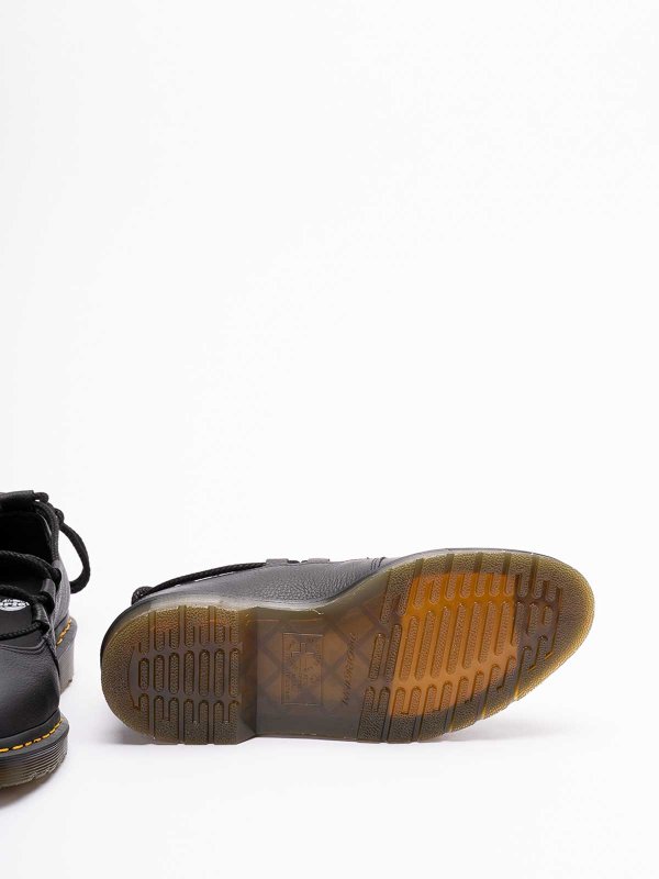 Mules - Aucun shop online: DR. MARTENS