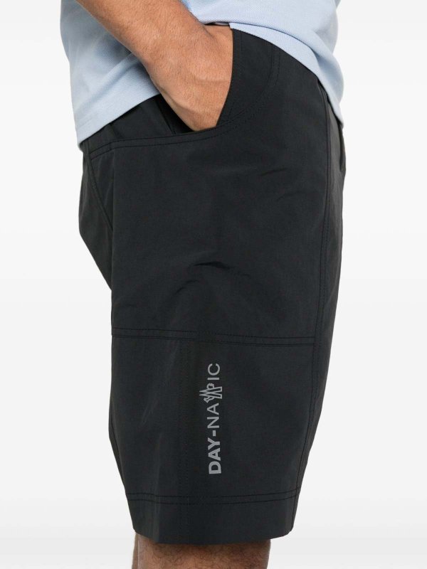 MONCLER buy online ショートパンツ - 黒