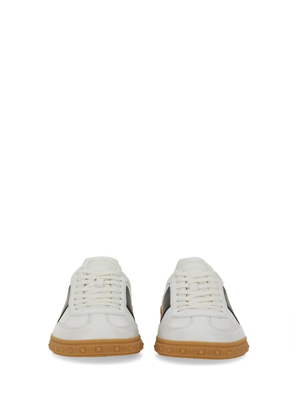 スニーカー - 白 shop online: VALENTINO GARAVANI