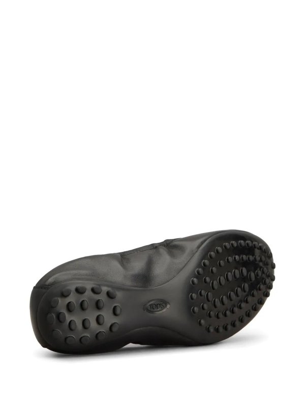 フラットシューズ - 黒 shop online: TOD