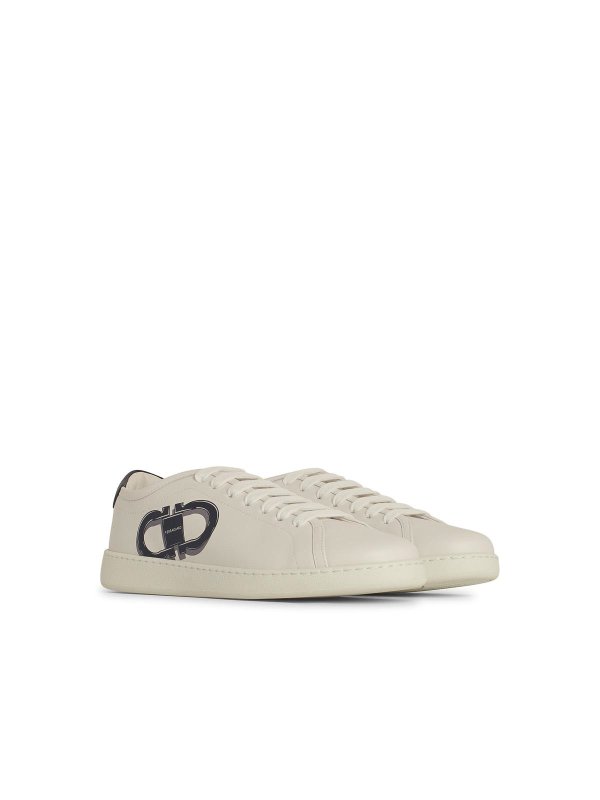 FERRAGAMO: sneakers online - Sneaker in pelle bianca brandy