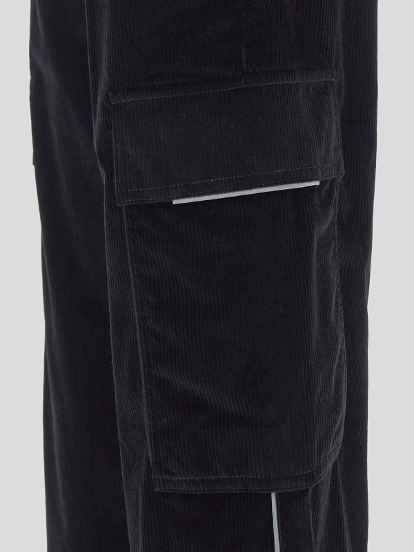 The Best Shops MONCLER: カジュアルトラウザー - カジュアルパンツ - 黒