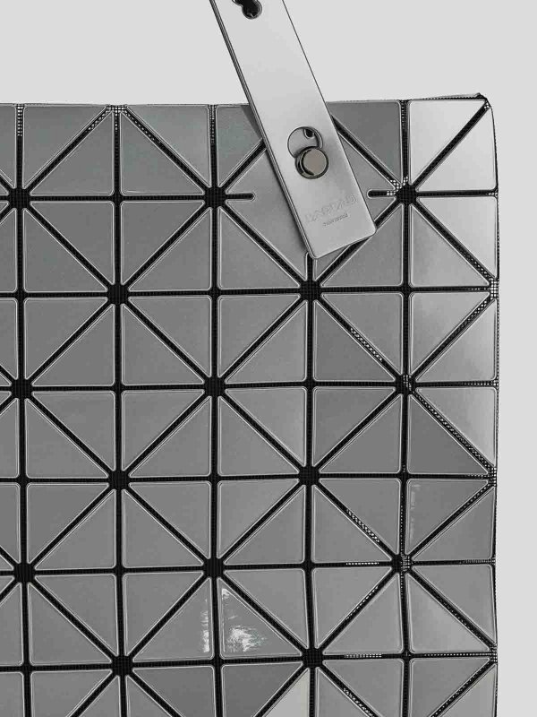 クロスボディバッグ - 銀 shop online: BAO BAO Issey Miyake