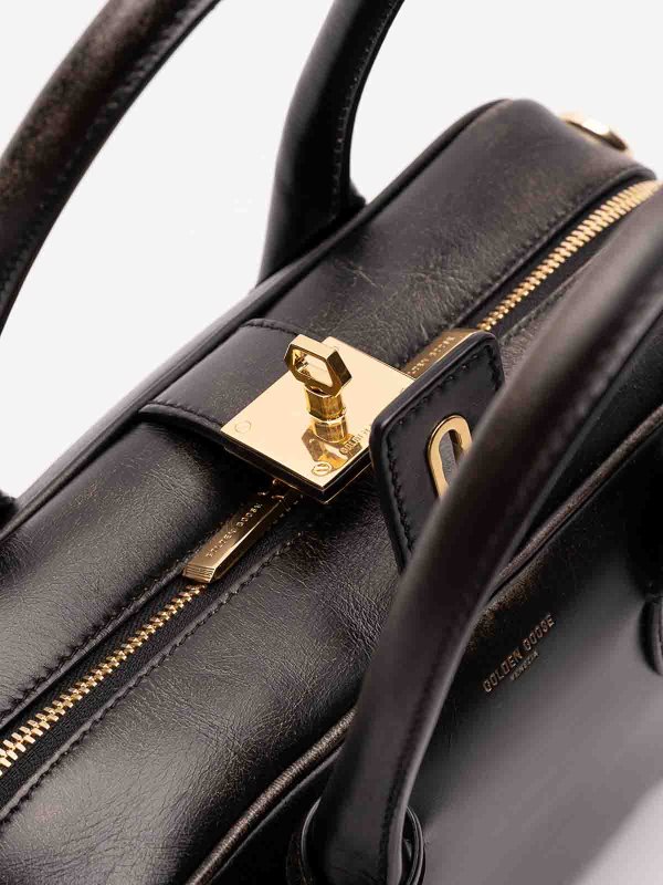 クロスボディバッグ - 黒 shop online: GOLDEN GOOSE