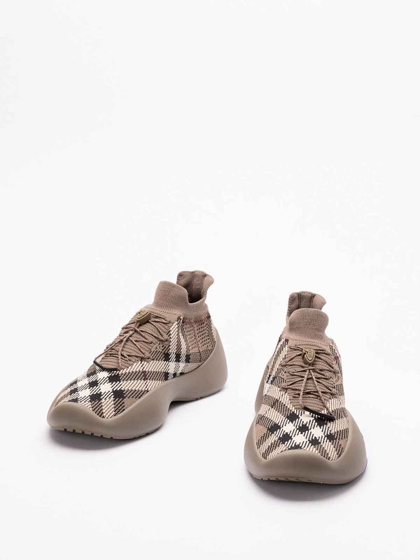 BURBERRY: Chaussures de sport online - Baskets - Gris