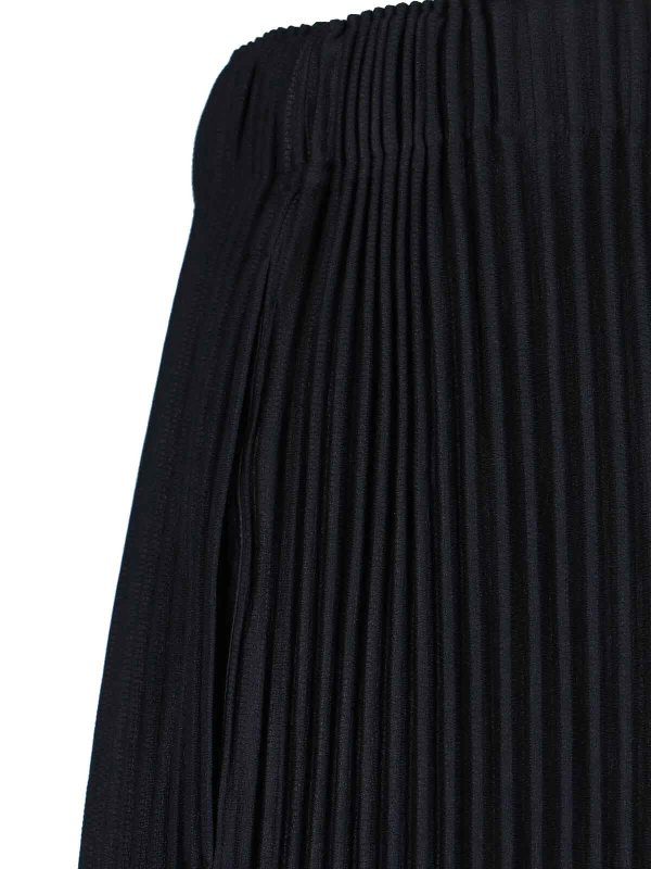HOMME PLISSÉ ISSEY MIYAKE buy online カジュアルパンツ - 黒