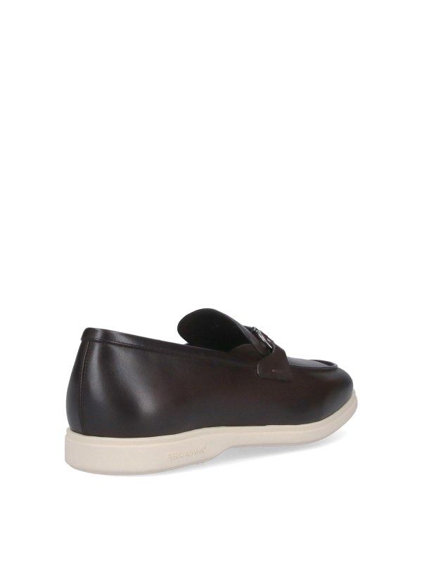 ローファー - ブラウン shop online: FERRAGAMO