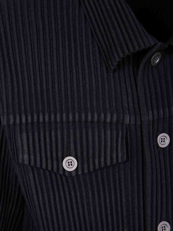 The Best Shops HOMME PLISSÉ ISSEY MIYAKE: カジュアルジャケット - カジュアルジャケット - 黒