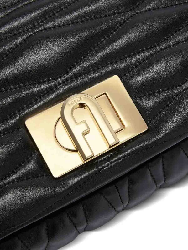 The Best Shops FURLA: クロスボディバッグ - クロスボディバッグ - 黒