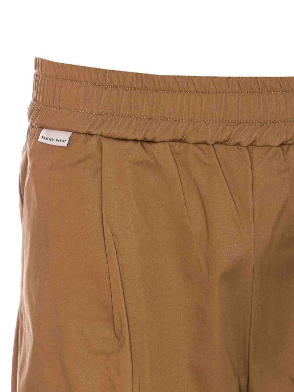 Short - Beige shop online: FAMILY FIRST