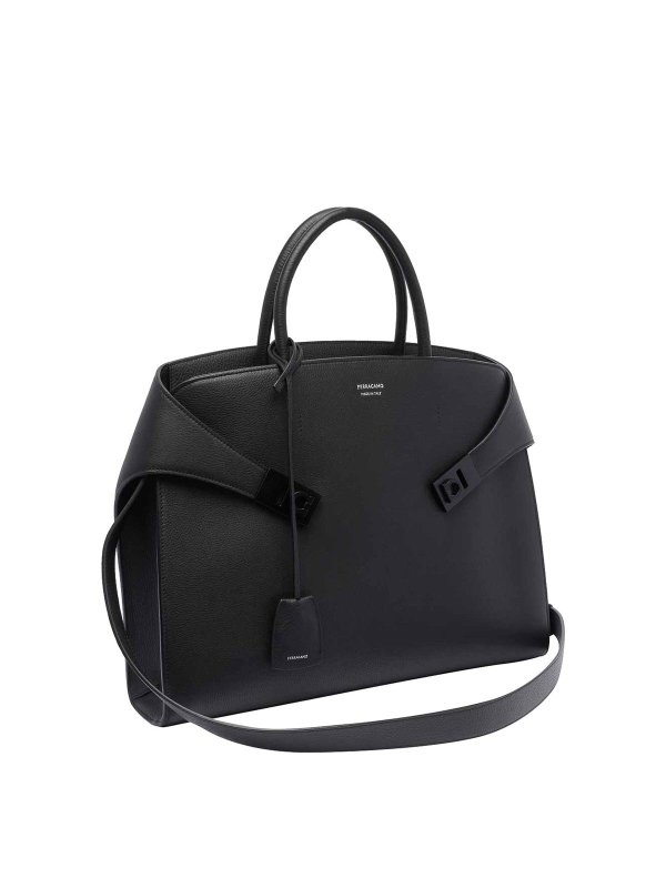 SALVATORE FERRAGAMO: クロスボディバッグ online - クロスボディバッグ - 黒