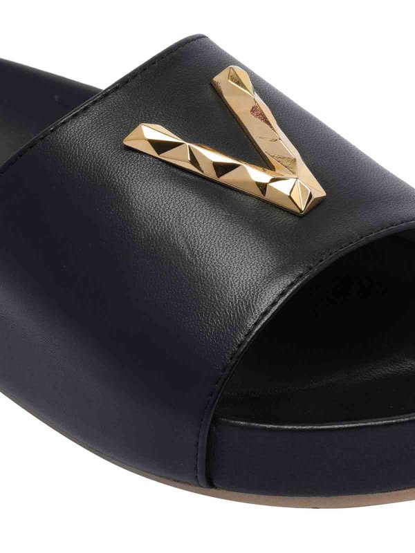 Sandals shop online: VIA ROMA 15