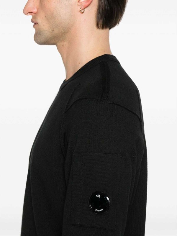 クルーネック - 黒 shop online: C.P. COMPANY
