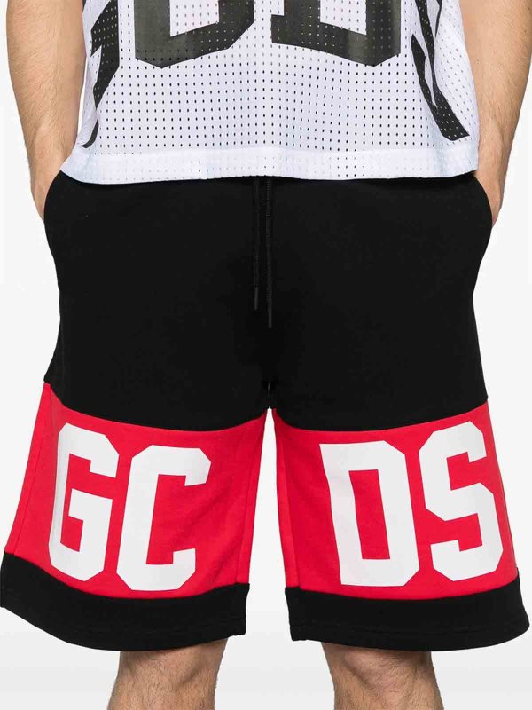 GCDS: pantaloni shorts online - Bermuda