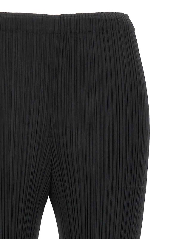 The Best Shops PLEATS PLEASE ISSEY MIYAKE: カジュアルトラウザー - カジュアルパンツ - 黒