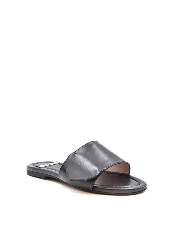 N°21: sandals online - Logo sandals