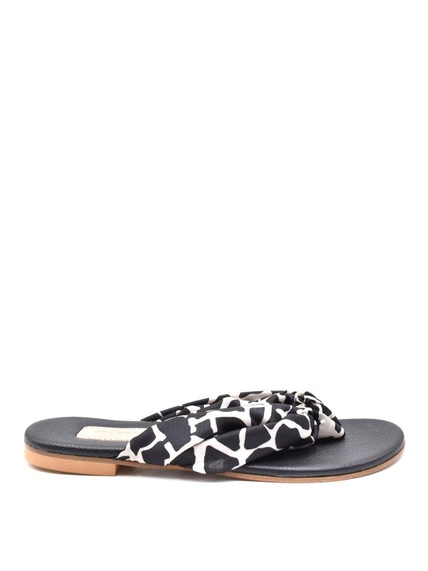 AVEC MODERATION: sandals - Sandals