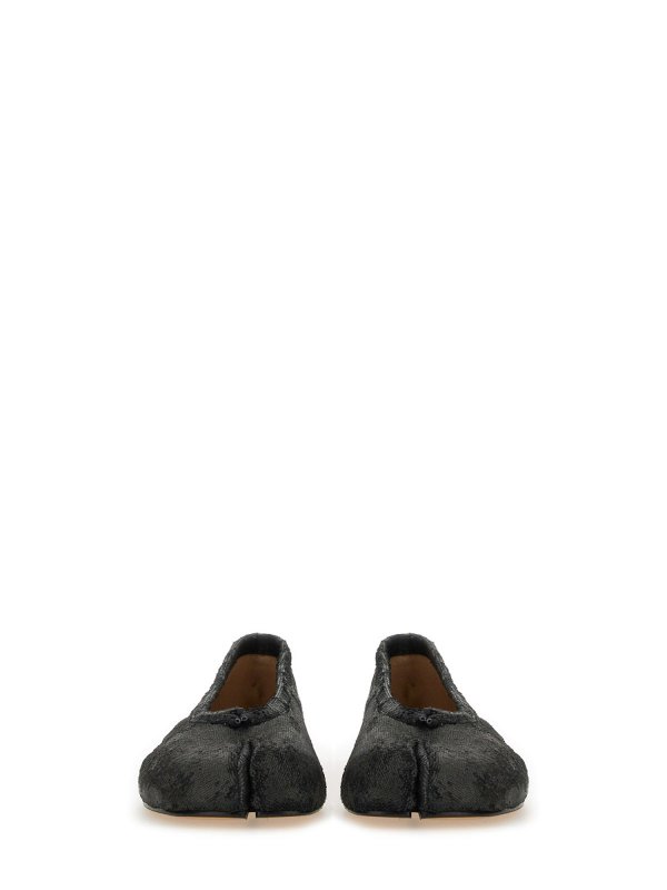 フラットシューズ - 黒 shop online: Maison Margiela