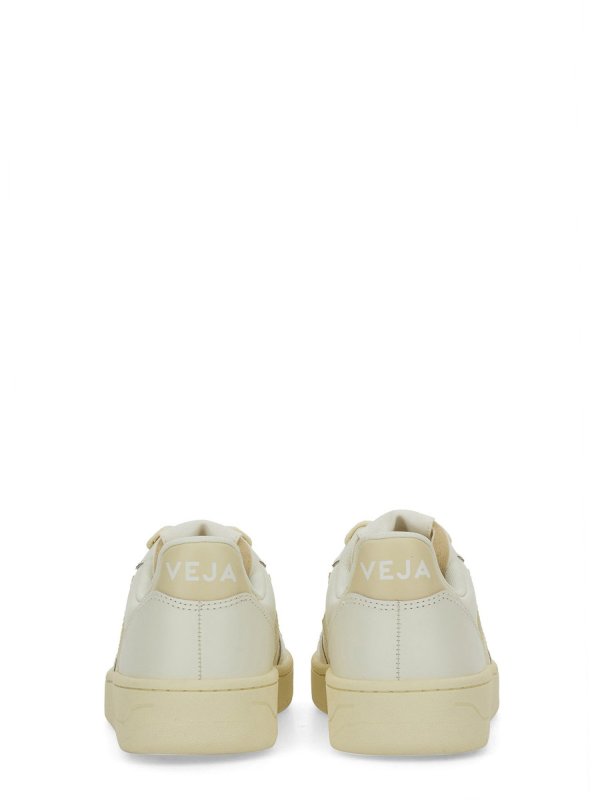Sneaker V-10 shop online: VEJA