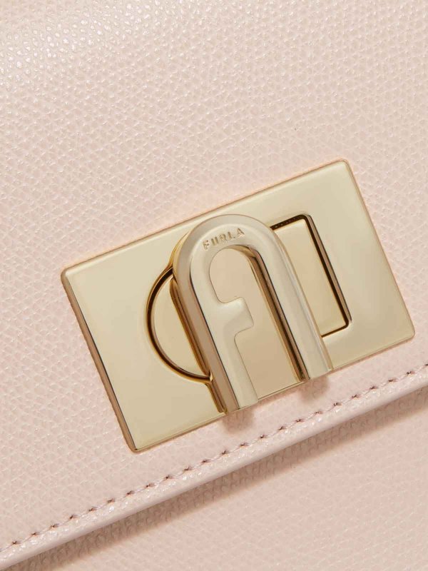 The Best Shops FURLA: クロスボディバッグ - クロスボディバッグ - フクシア